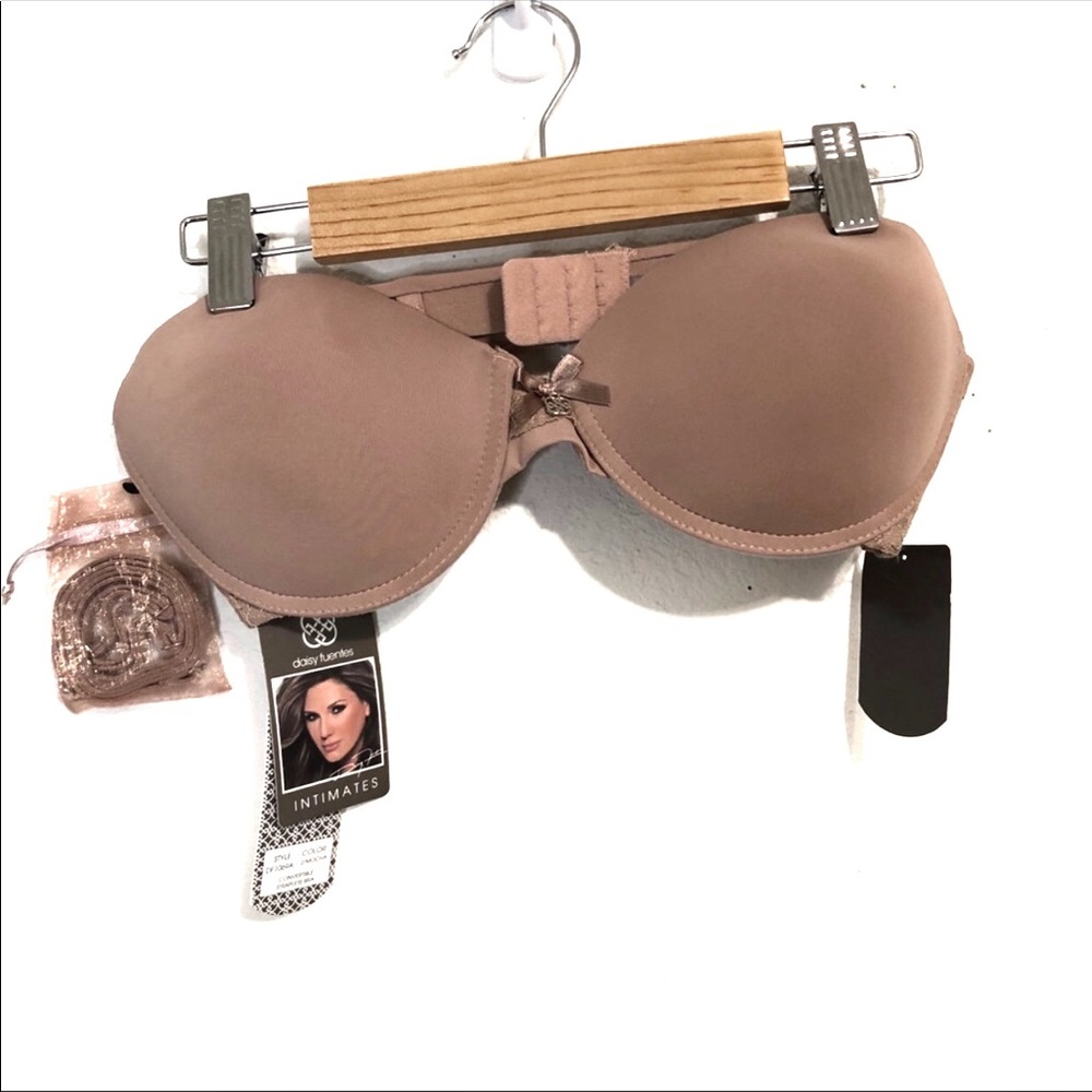 Daisy Fuentes convertible strapless push u…